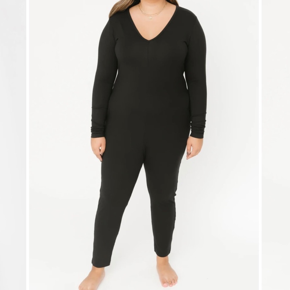 THE FRIDAY ROMPER IN MIDNIGHT BLACK